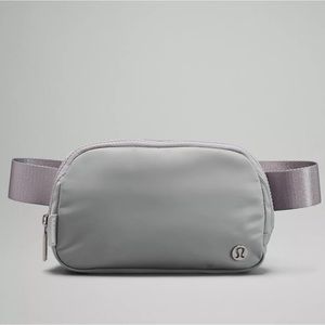 Lululemon belt bag Silver Drop New with tags NEW!!